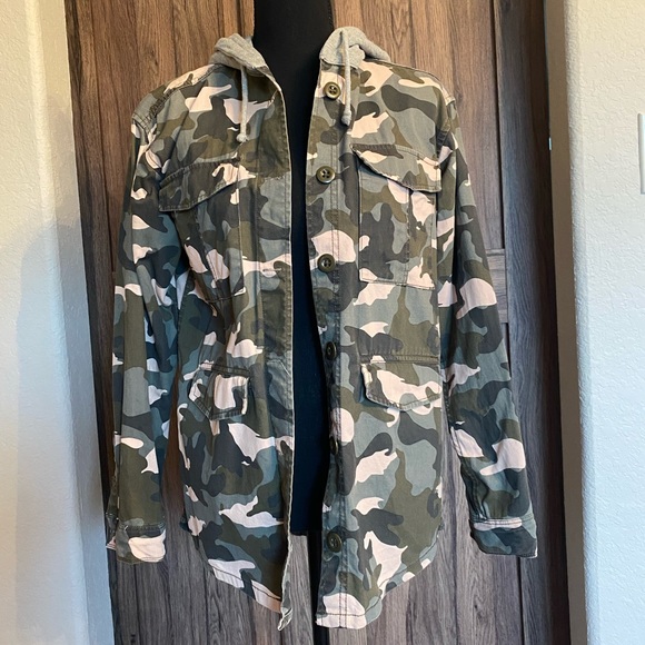 H&M CAMO JACKET HOODIE - Picture 2 of 12